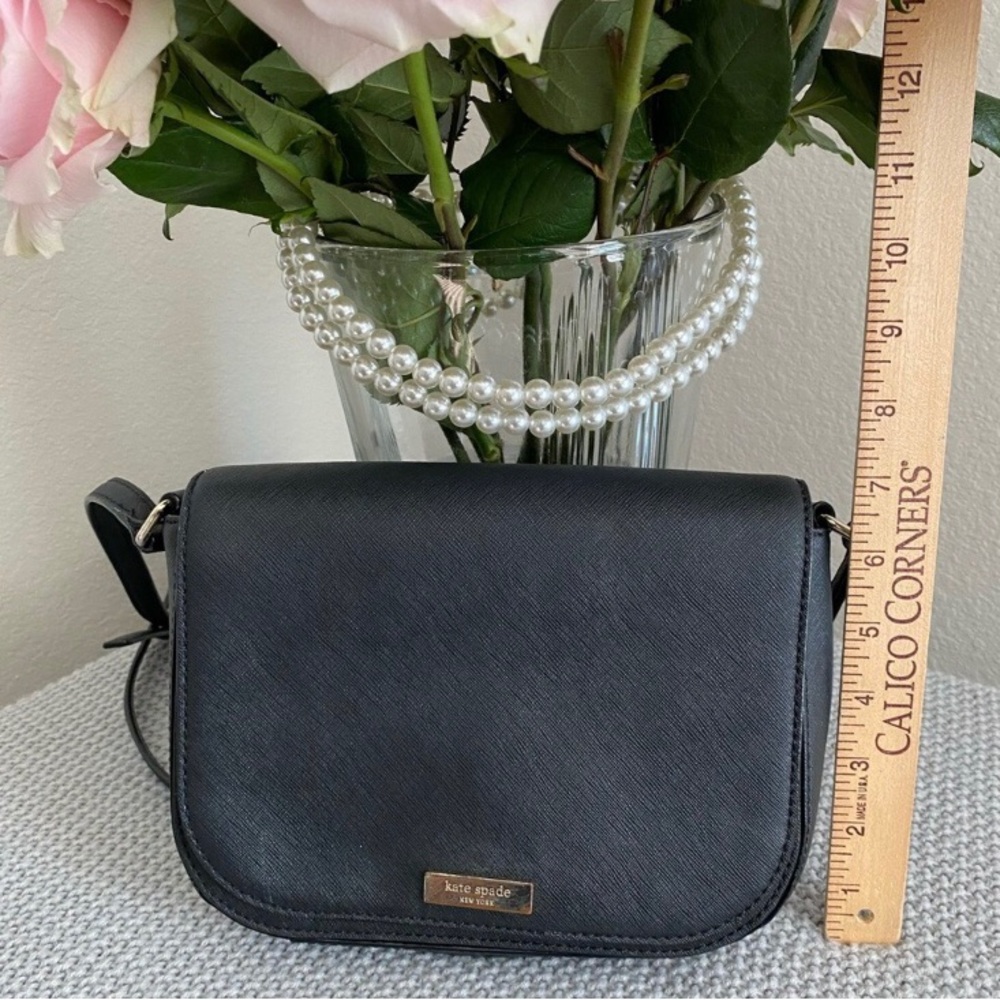Kate Spade Laurel Way Carsen Black crossbody